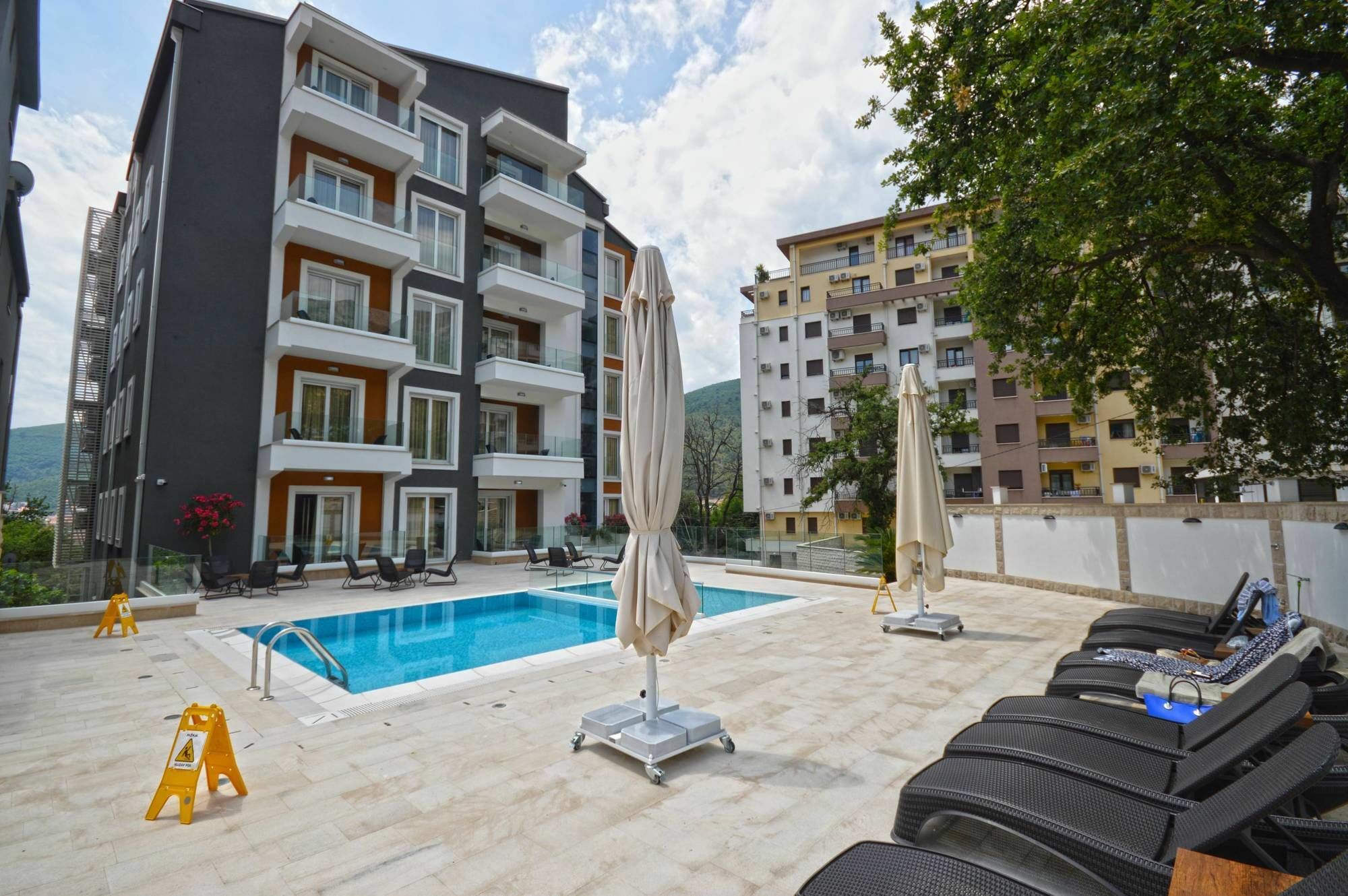 Chill And Go Aparthotel Budva Exterior foto